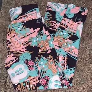 Lula roe Disney leggings